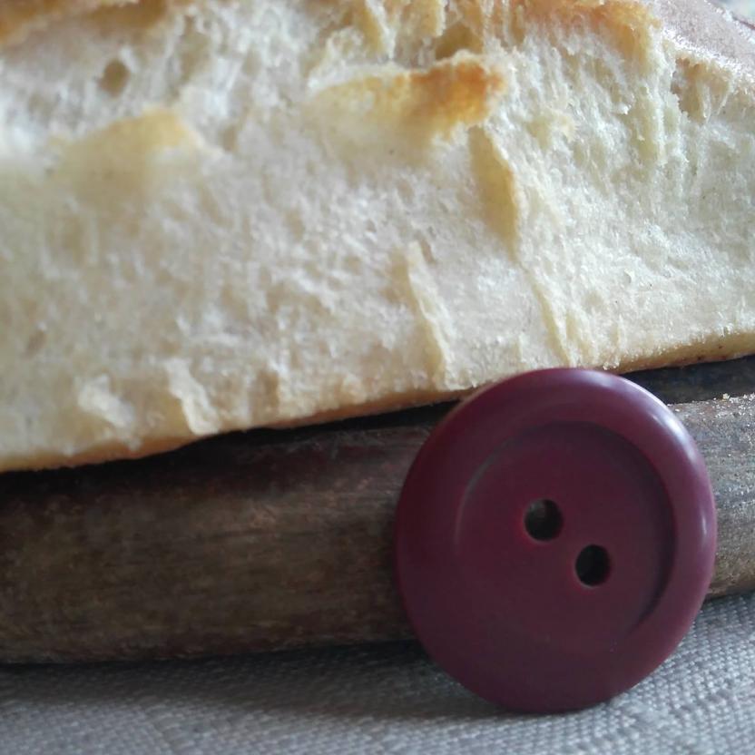 BIG BERRY button and pogaca
