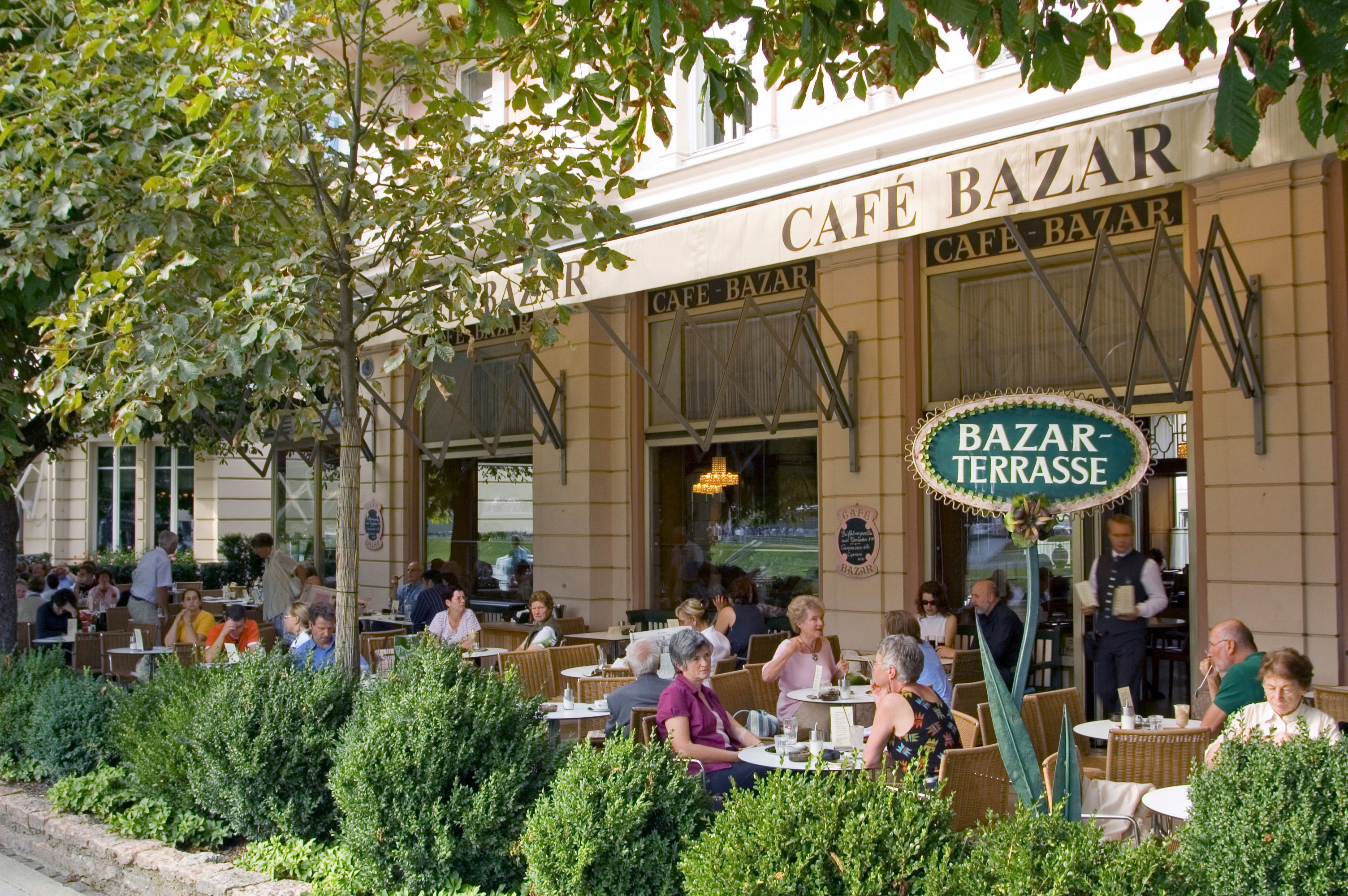 cafe bazar