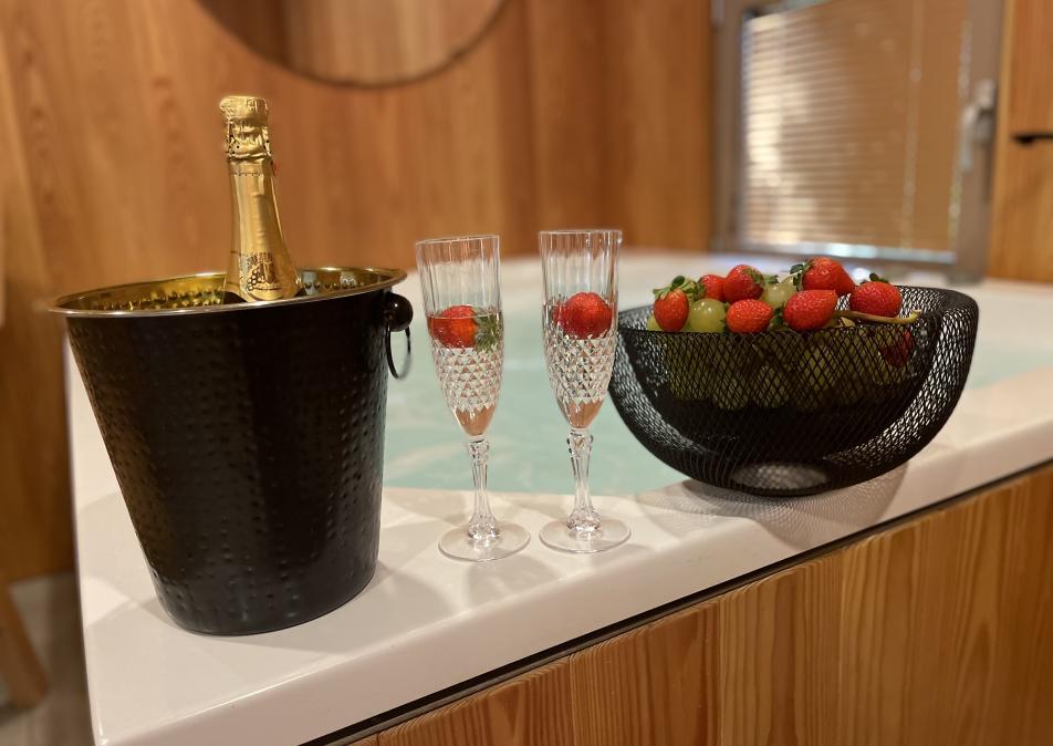 BB LUXURY WELLNESS PENECA KOPEL 00009