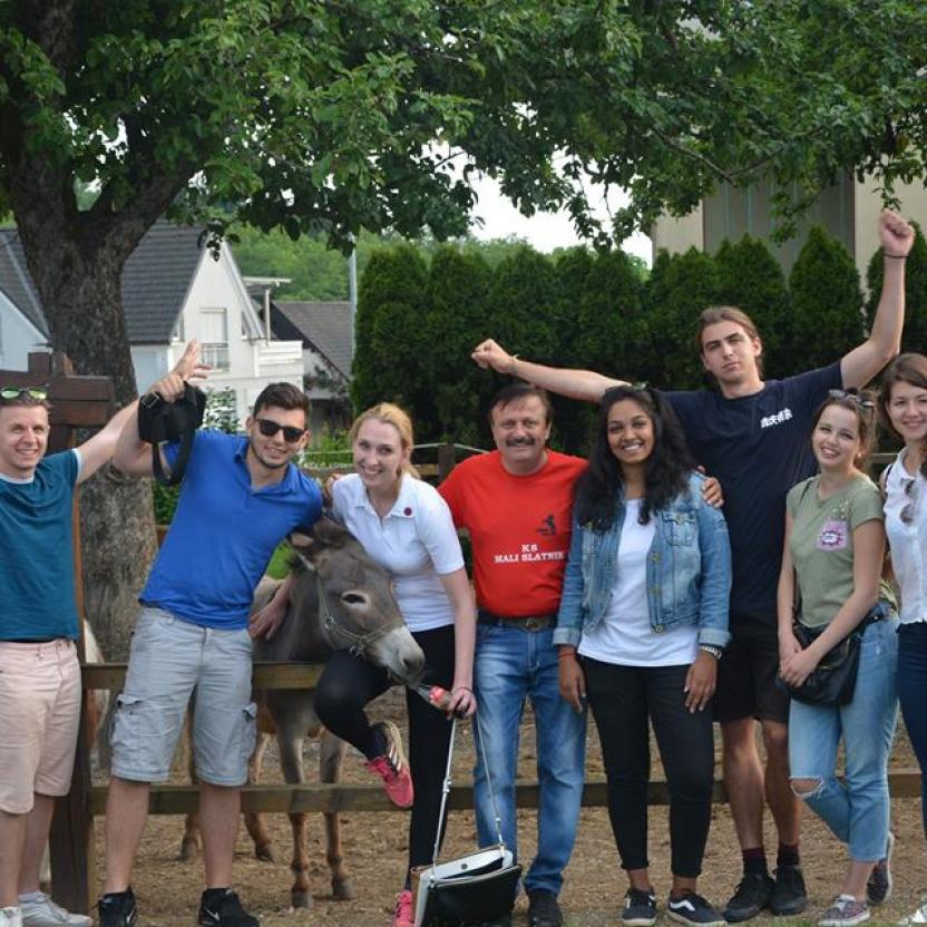 19059982 1295456697219517 5149860168488315794 n