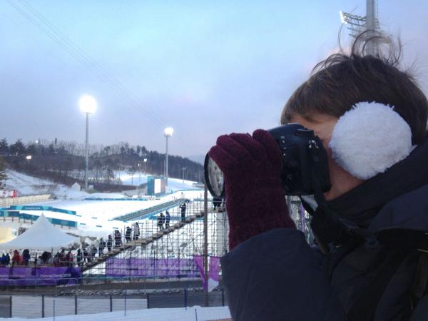 ana taking pic