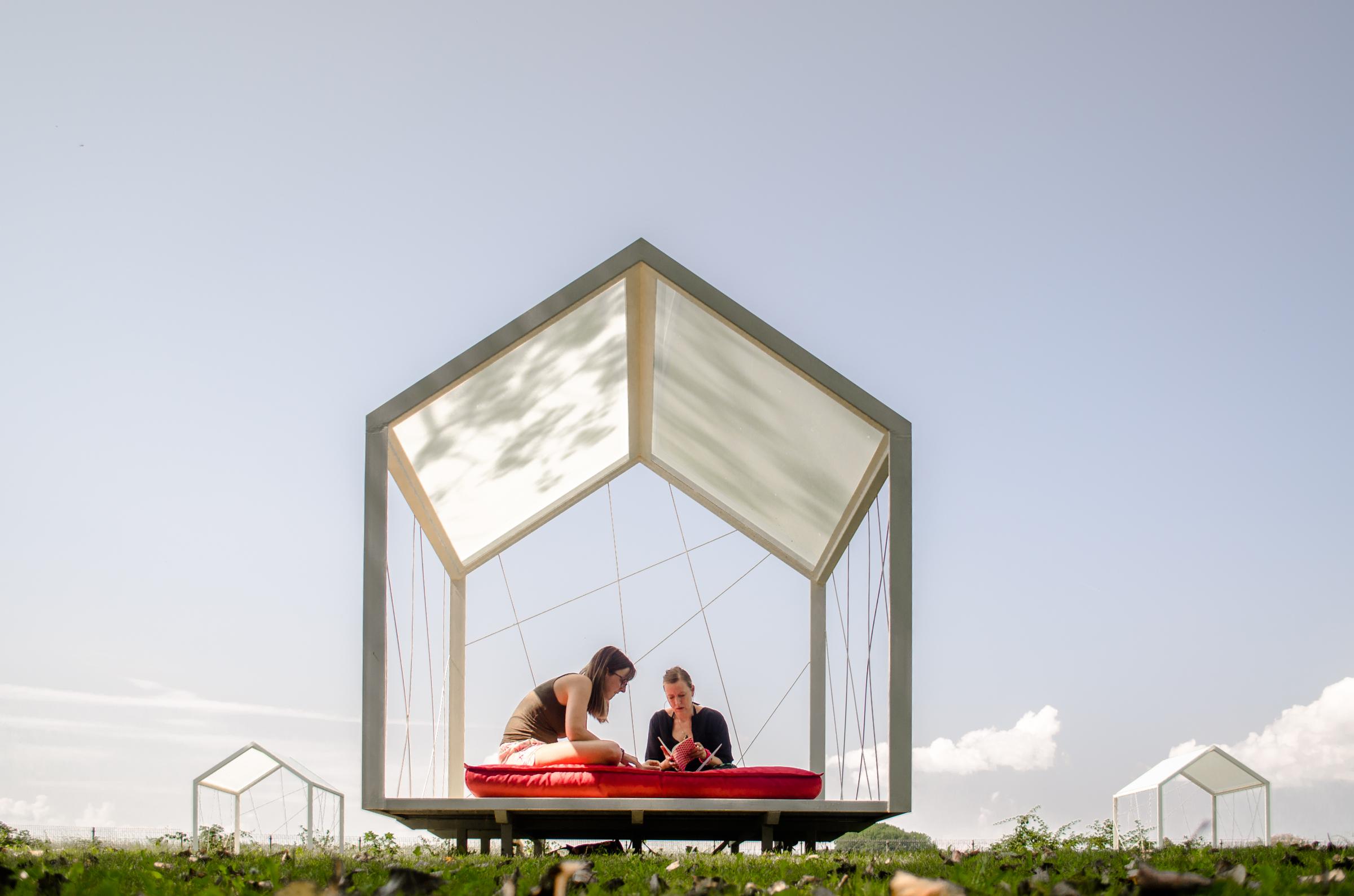 BIG BERRY People DY Jana working 1