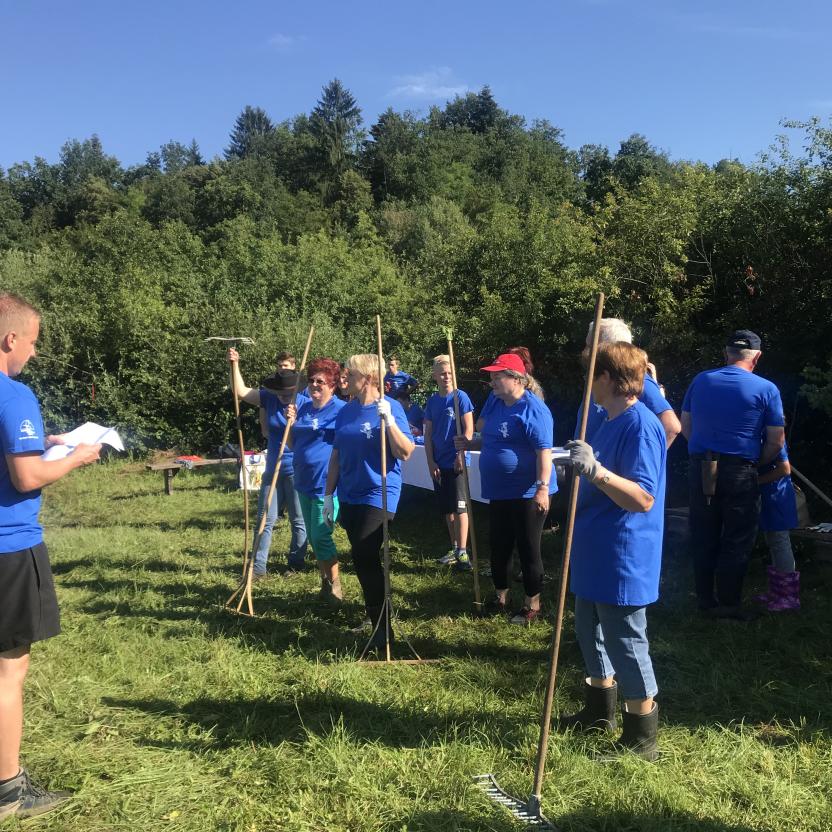 Adopt an intern lahinja park starting