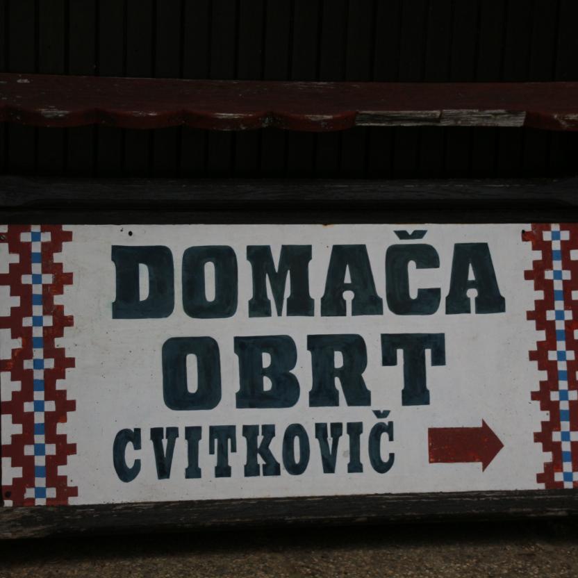 STORIES.PARTNERS.Domaca obrt Cvitkovic makes linen by hand